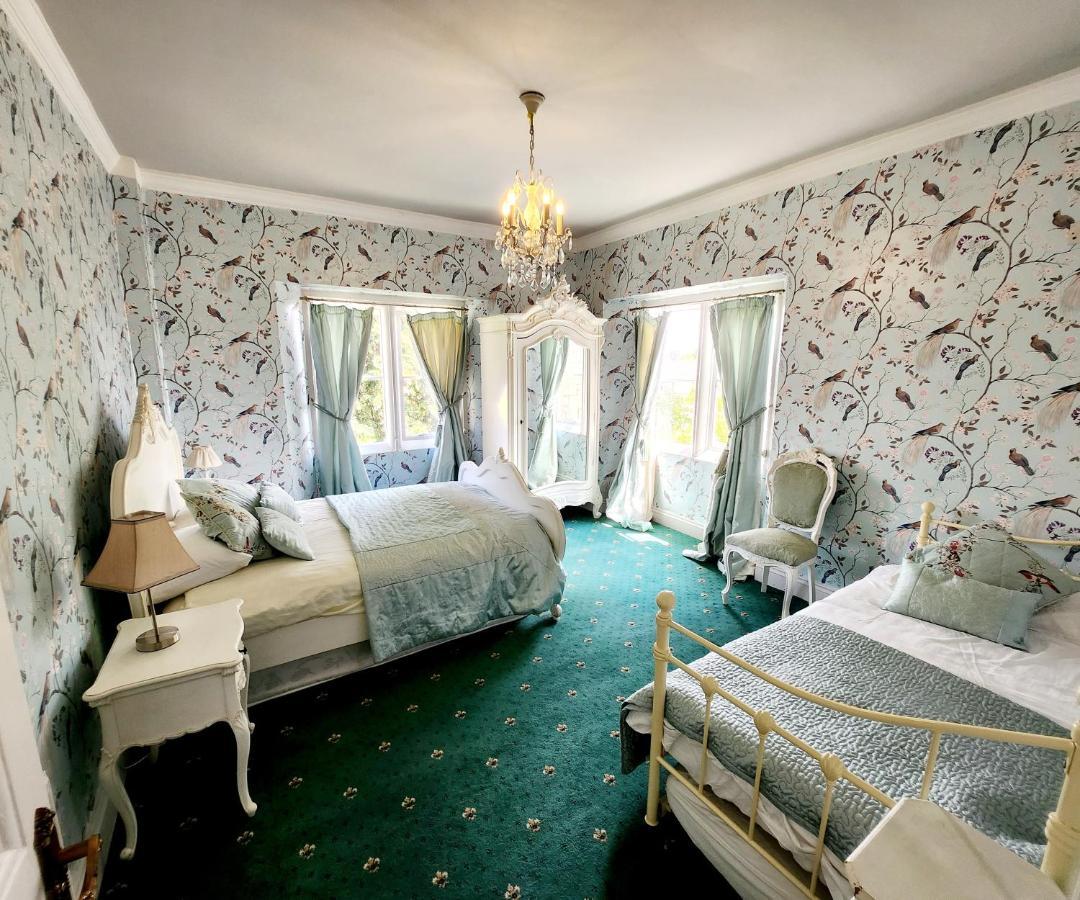 The Gothic Mansion Hotel Бристол Екстериор снимка