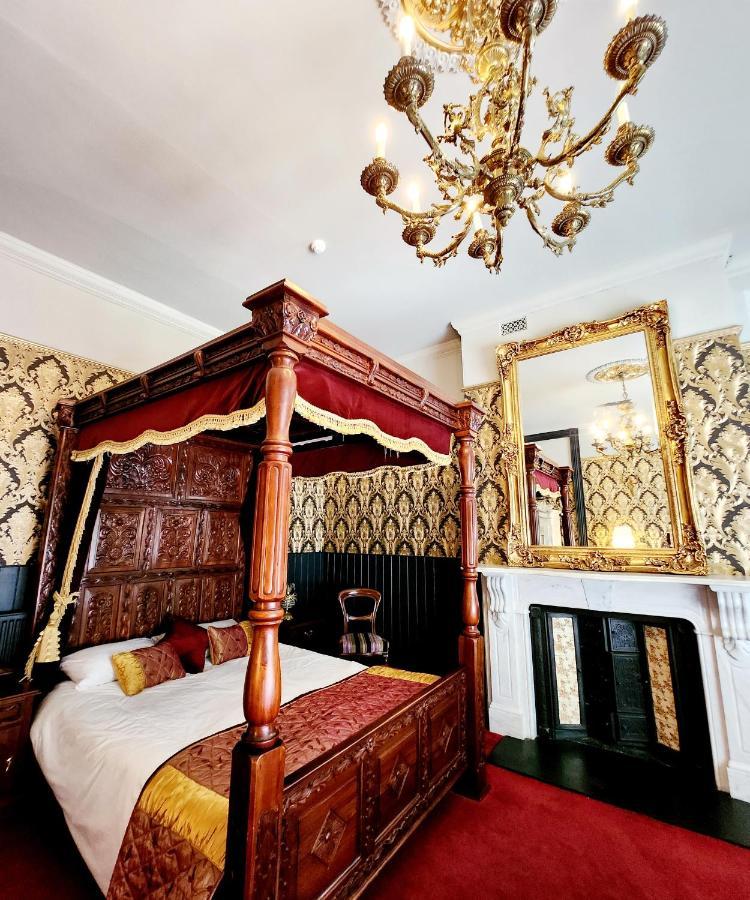 The Gothic Mansion Hotel Бристол Екстериор снимка